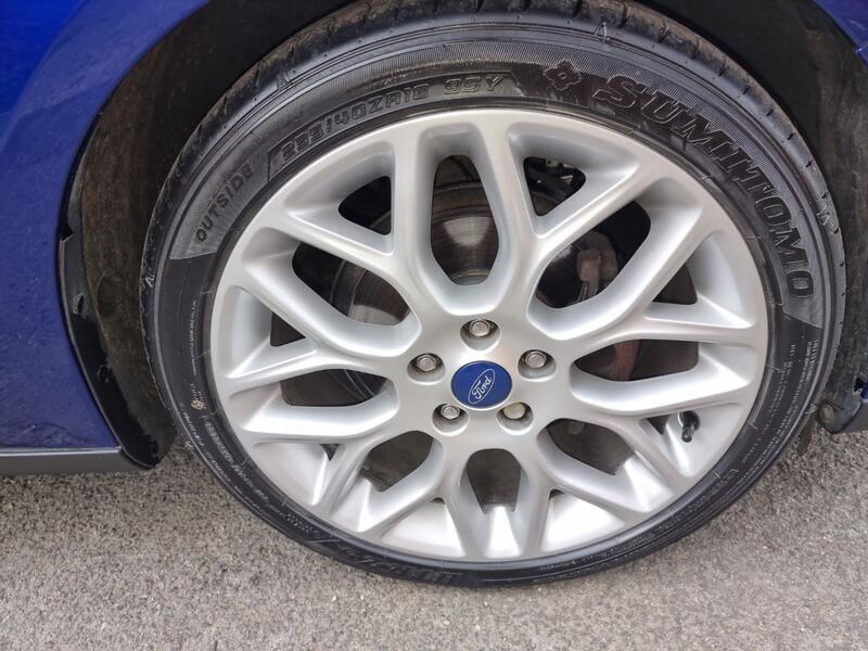 FORD FOCUS