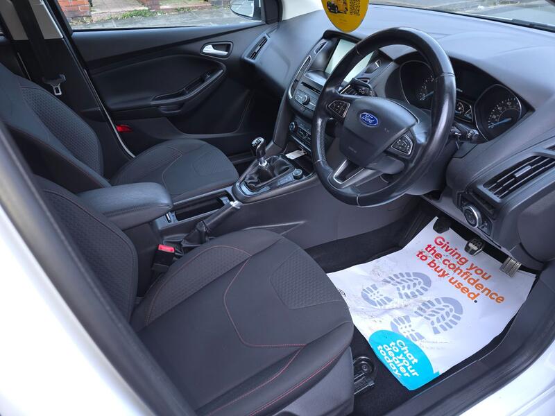 FORD FOCUS