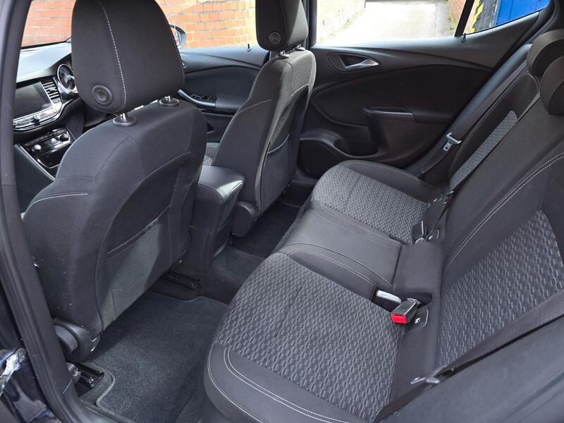 VAUXHALL ASTRA