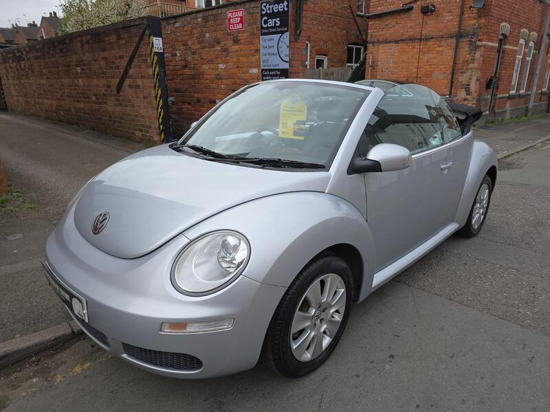 VOLKSWAGEN BEETLE