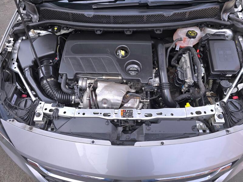 VAUXHALL ASTRA