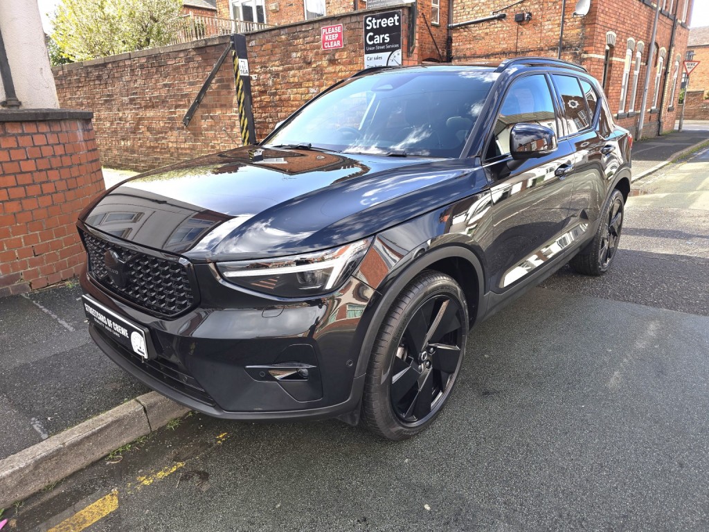 2025 Volvo Xc40